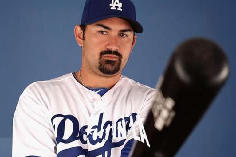 Adrián González inicia un nuevo capítulo: ahora quiere acercar las marcas deportivas a la comunidad hispana